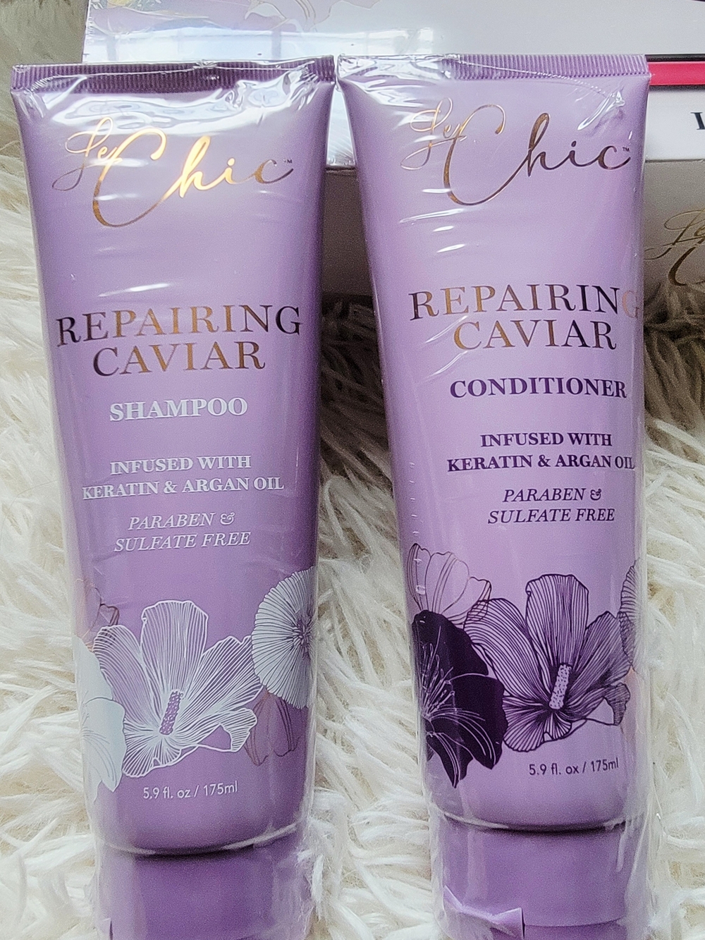 Le Chic 4-Piece Bundle: Repairing Caviar Set, Elixer Drops And Ceramic Flat Iron - Picture 2 of 16